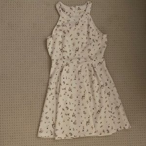 White dress with flowers from Copper Key.